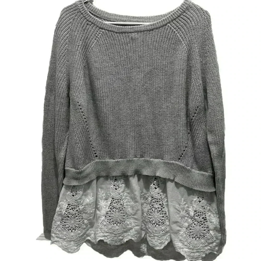 Cato Women sweater with lace bottom Size XL White. Details On Side‎ (0462)
